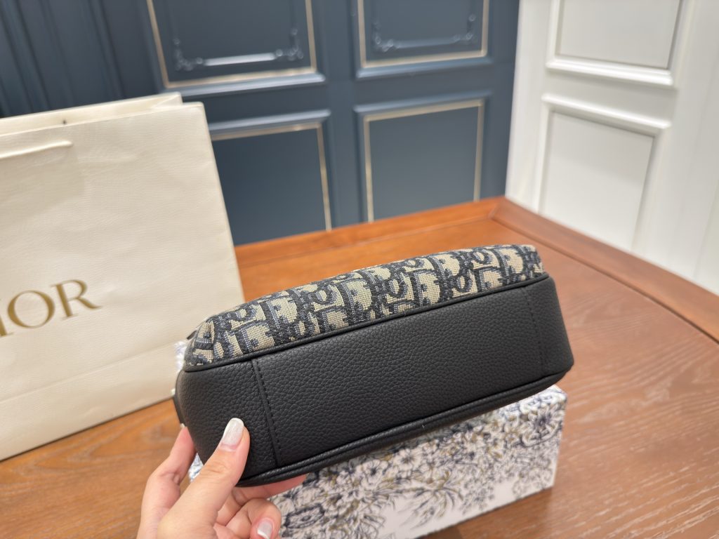 Diorディオール モノグラムキャンバス 上品なショルダーバッグ レディース向けギフトにおすすめ - 画像 7