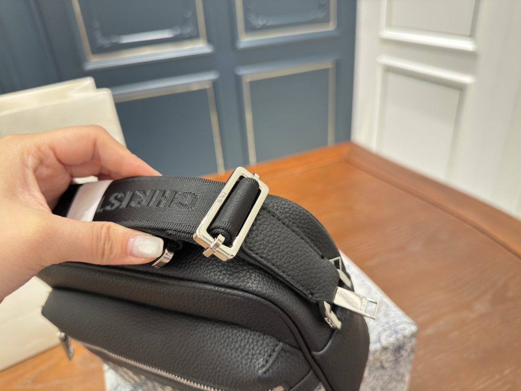 Diorディオール モノグラムキャンバス 上品なショルダーバッグ レディース向けギフトにおすすめ - 画像 8