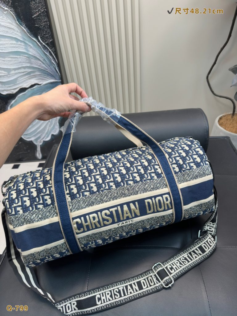 Diorディオール ショルダーバッグ 上質なモノグラムキャンバス仕様 レディースに人気のエレガントなデザイン - 画像 3