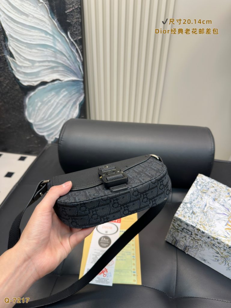 Diorディオール ショルダーバッグ 上質なモノグラムキャンバス 洗練されたデザインで長く愛用できる レディース人気モデル - 画像 8