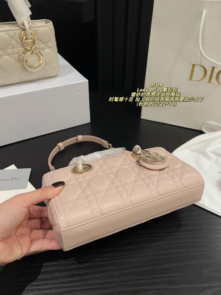 Diorディオール ショルダーバッグ モノグラムキャンバス 洗練されたデザイン レディース ギフトにおすすめ - 画像 6