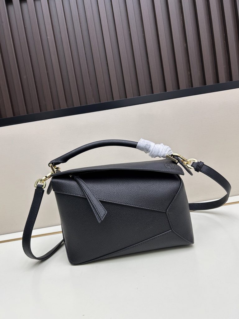 ロエベ　LOEWE　ショルダーバッグ　パズル 　 PUZZLE　サンド　SAND 　13色在庫 - 画像 8