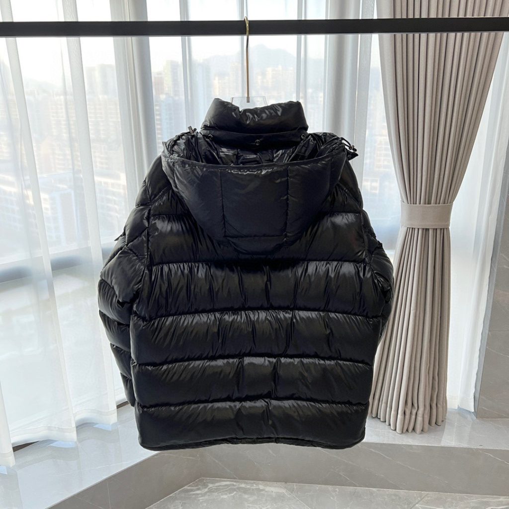 Monclerモンクレール メンズ マヤ ジャケット ブラック 保温性抜群の冬用アウター - 画像 3
