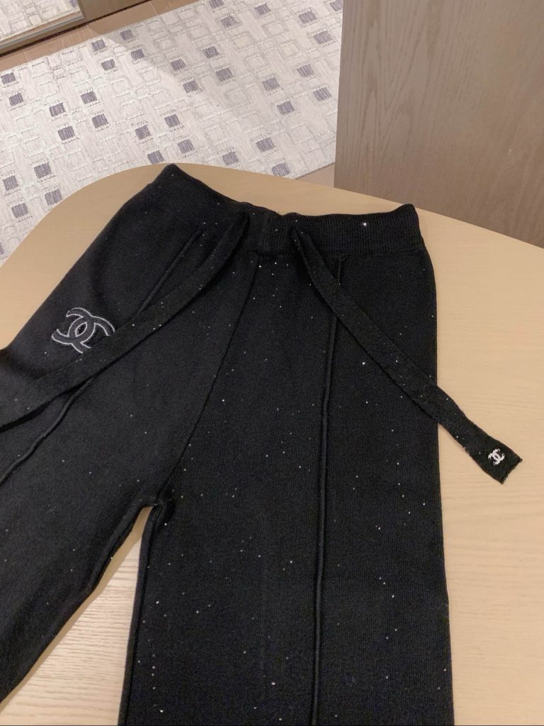 シャネル レディース スウェットパンツ 黒 ロゴ刺繍 フリース素材 1色 - 画像 7