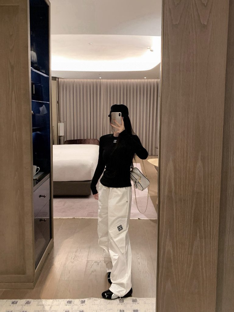 香奈儿 ロゴTシャツ 2色展開 2024新作 送料無料 - 画像 5