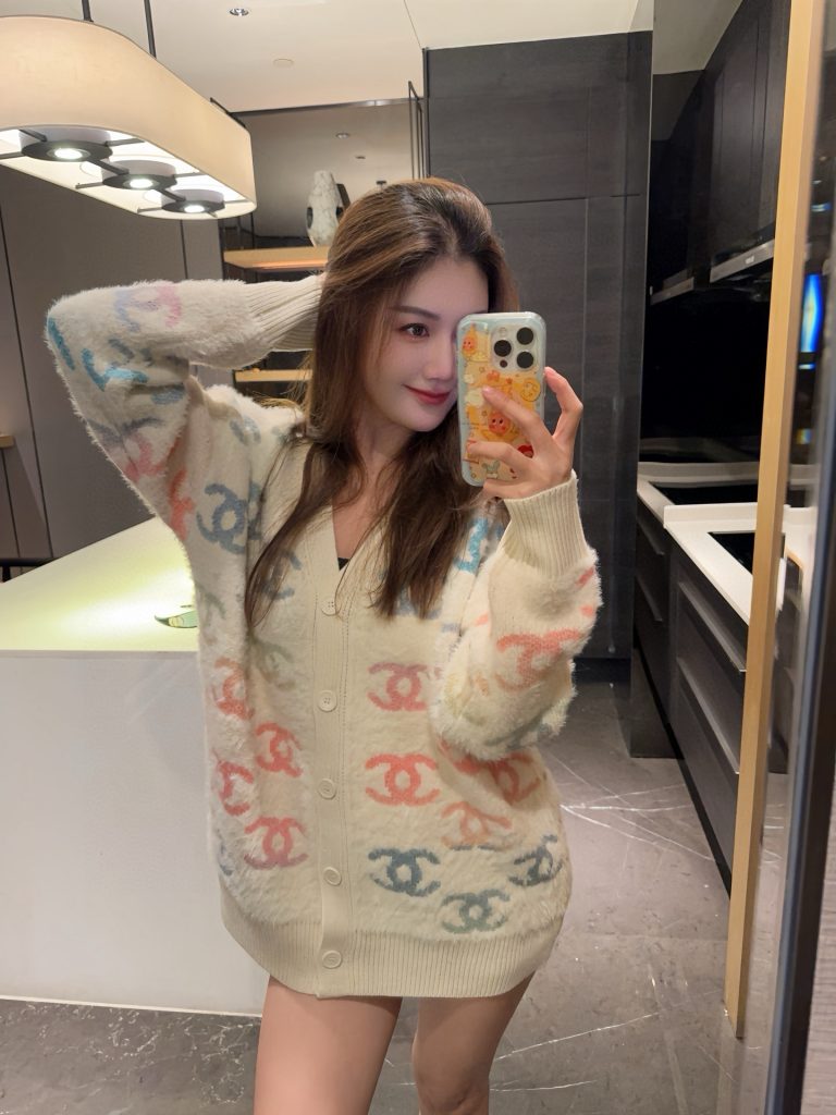 香奈儿 ファー風カーディガン ピンクブルー柄 4色入 - 画像 4