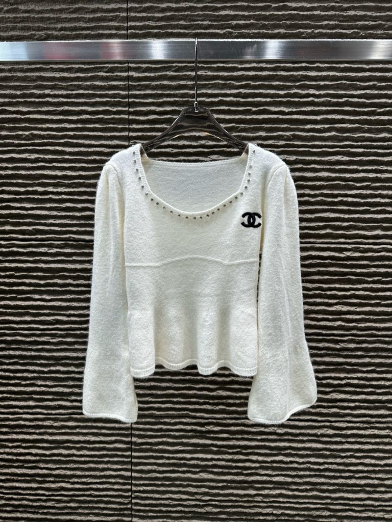 シャネル レディースニット 3色 ロングスリーブ フレア袖 ロゴ付き シンプルデザイン - 画像 2