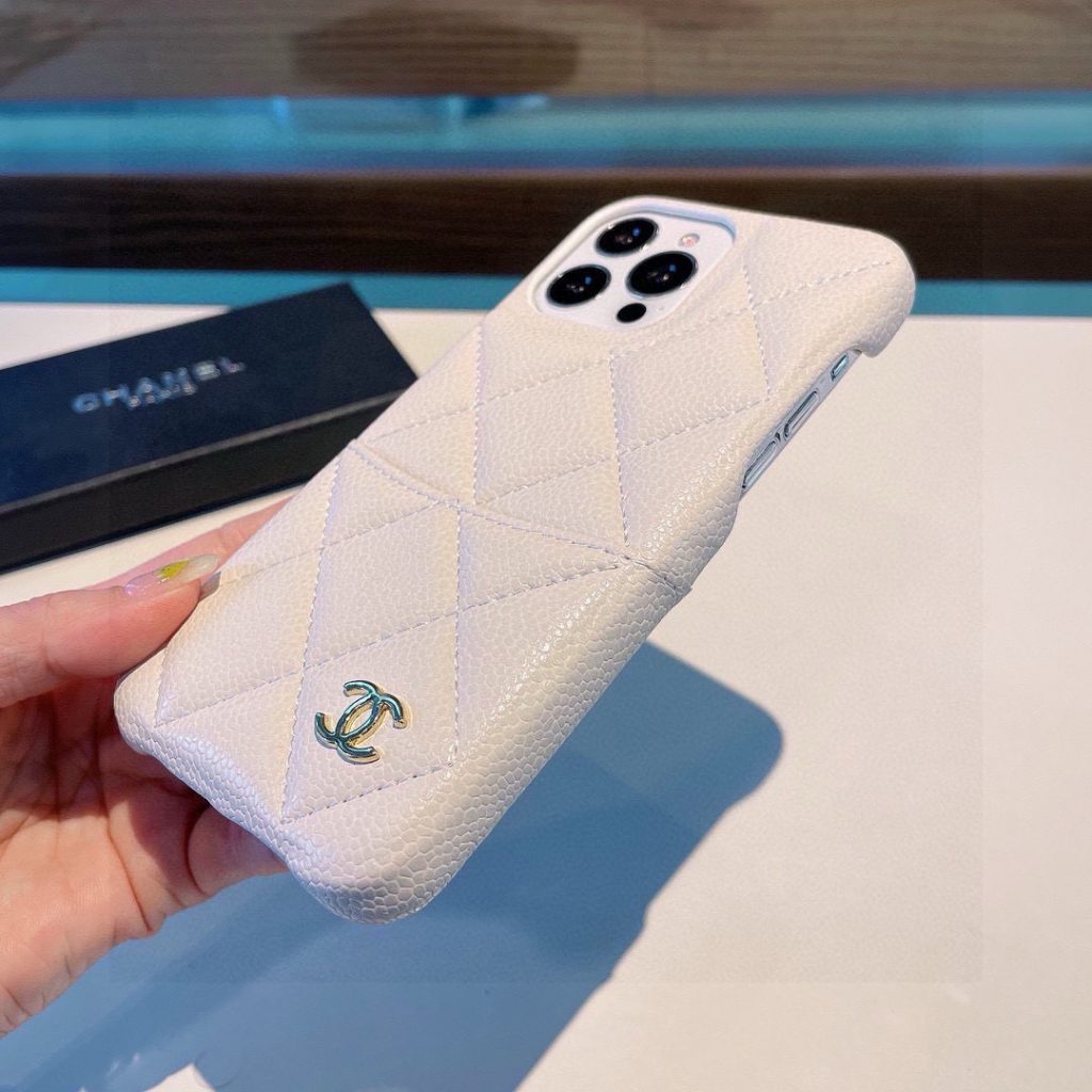 iPhoneケースCHANEL チェーン プラスチックケース 2色入 💼 - 画像 7