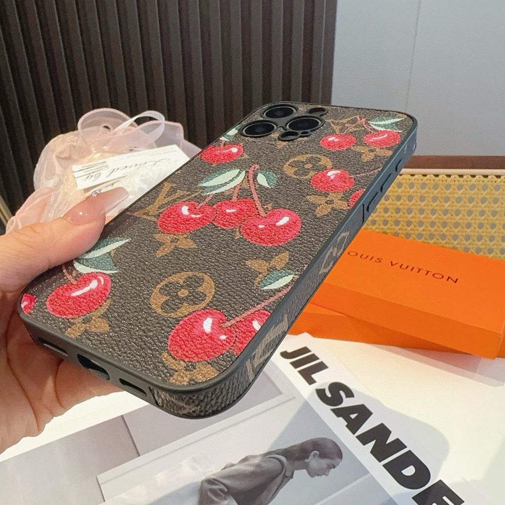 iPhoneケースルイヴィトン風 チェリー柄 スマホケース 3色入 🍒 - 画像 8