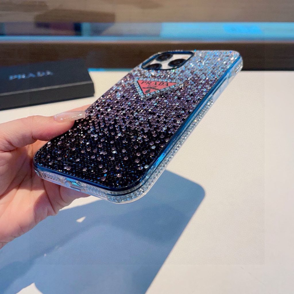 iPhoneケース華やかなプラダ スワロフスキー フルダイヤスマホケース 2色入✨ - 画像 4