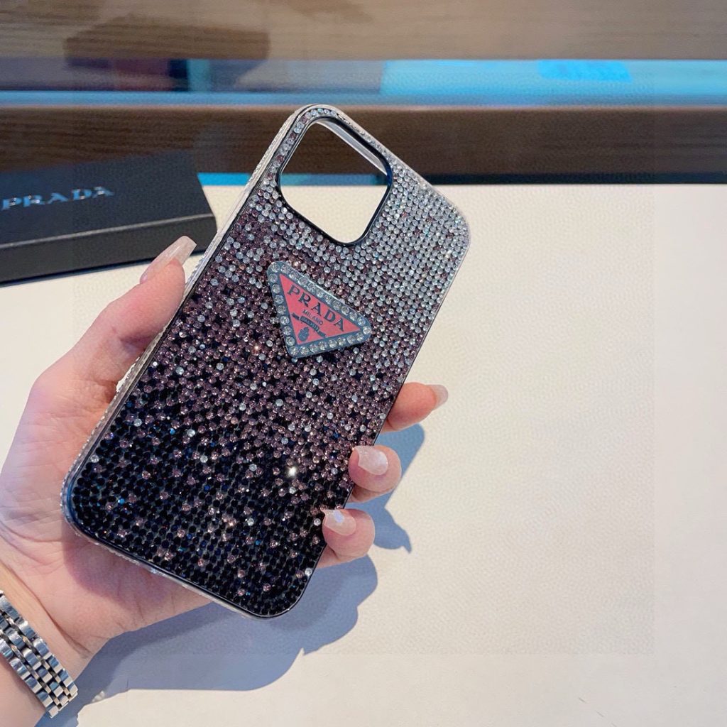iPhoneケース プラダ スワロフスキー 財布・小物｜毎日に黒の印象で迷わない選び方 - 商品画像 2