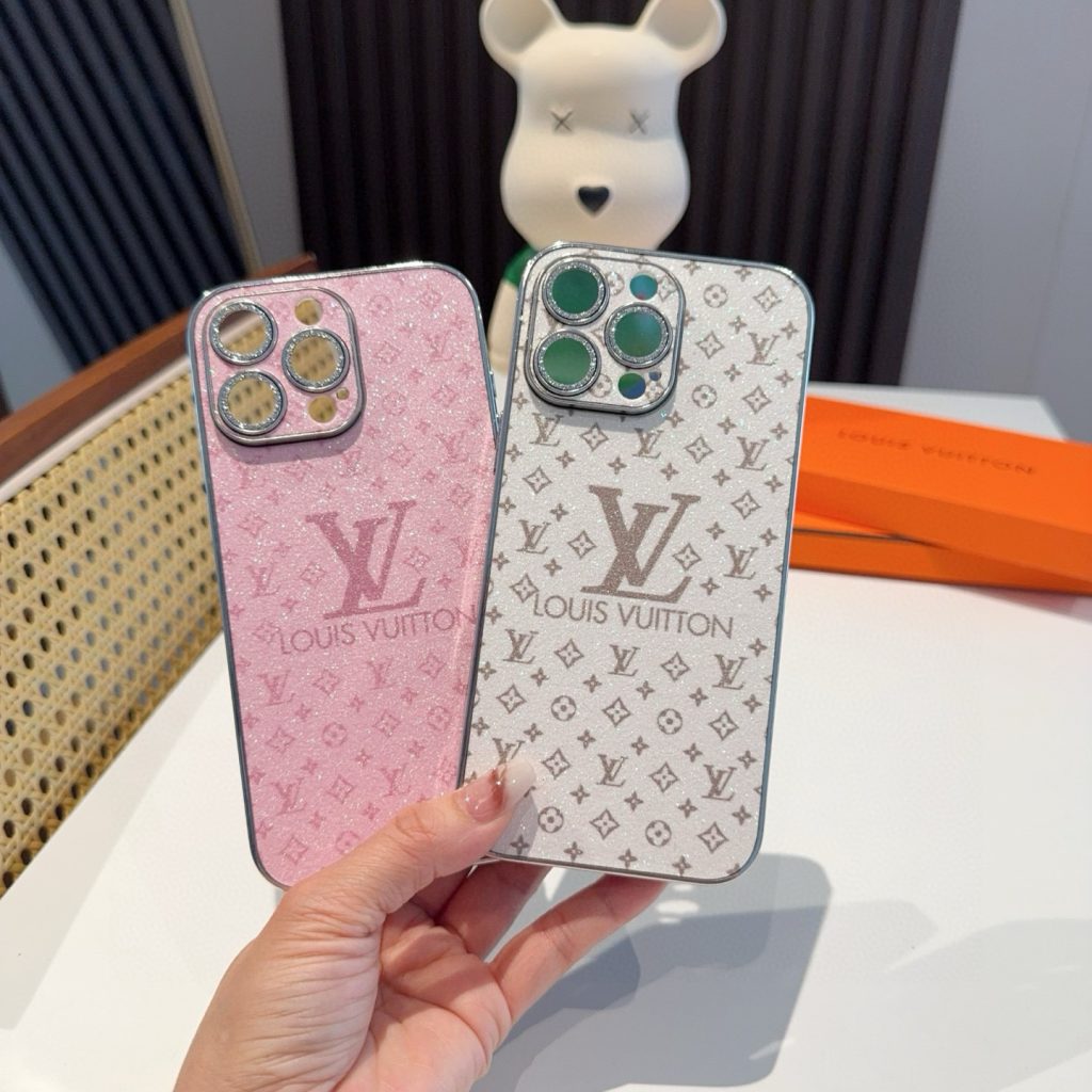 iPhoneケース✨【Louis Vuitton】スマホケース 2色入 シルバー・ピンク 素材感のあるデザイン おしゃれスマホカバー - 画像 5