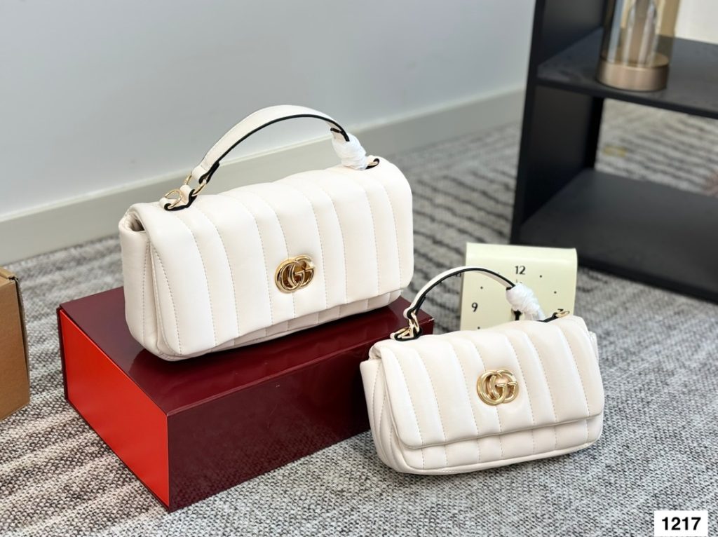 GUCCI マイクロバッグ 4色入 💼✨ - 画像 3