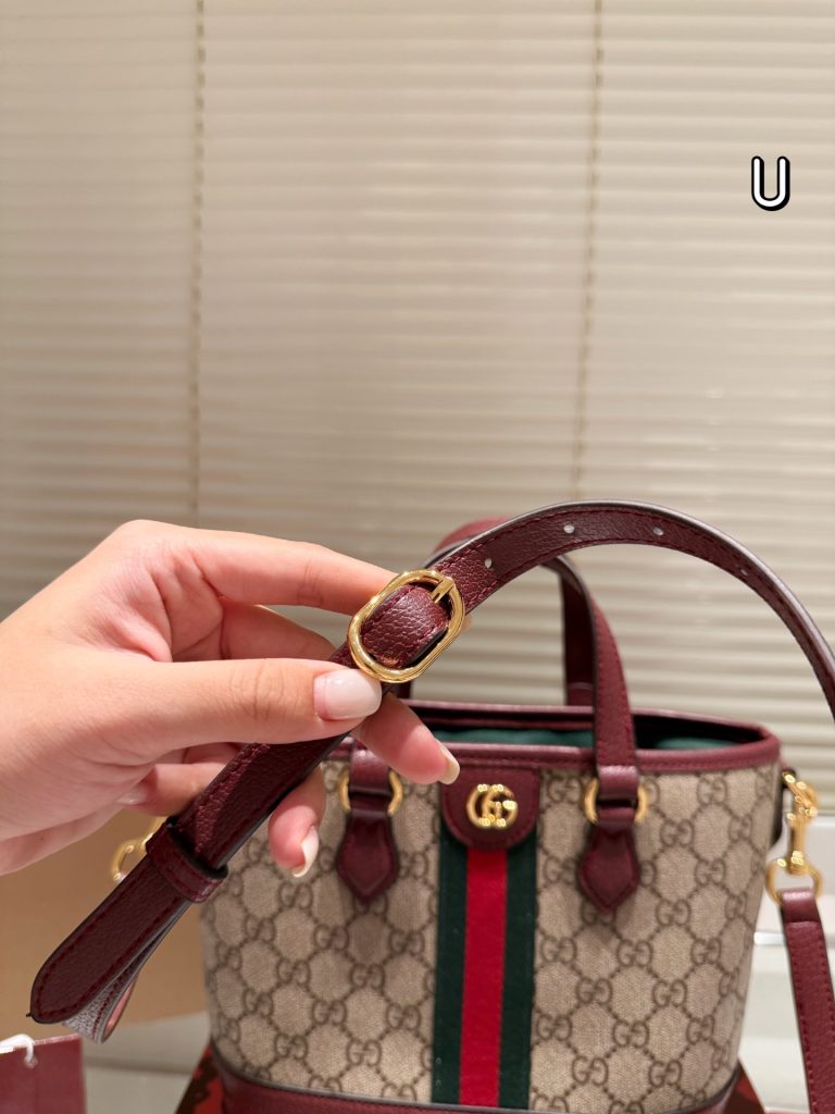 GUCCI バッグ レディース トートバッグ メンズにも可 2色 - 画像 2