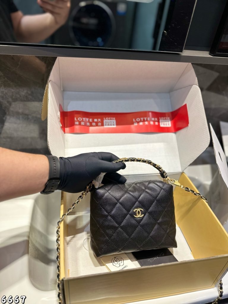 高級感のある CHANEL ロングチェーンハンドバッグ ⚫️ 1色 - 画像 3