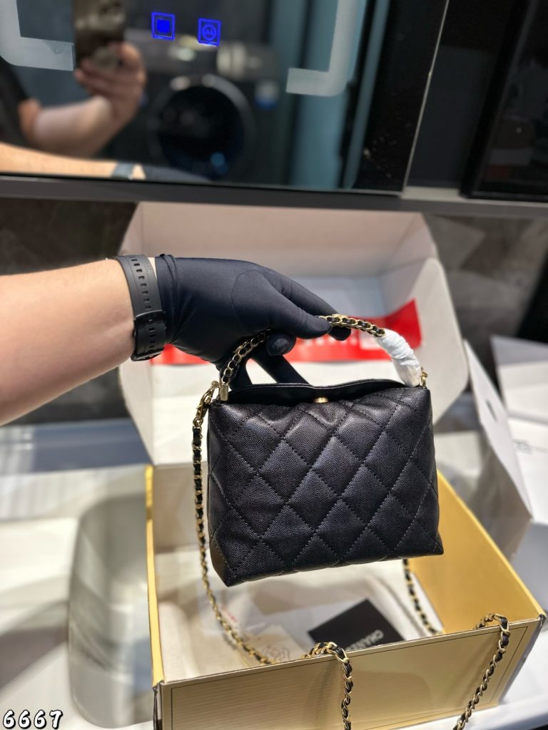 高級感のある CHANEL ロングチェーンハンドバッグ ⚫️ 1色 - 画像 6