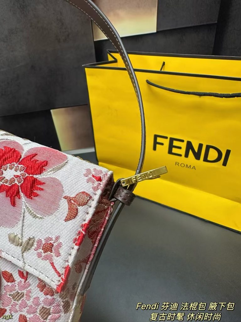 Fendi 花卉刺绣 ファッションバッグ 肩掛け可 4色入 🌸 - 画像 7