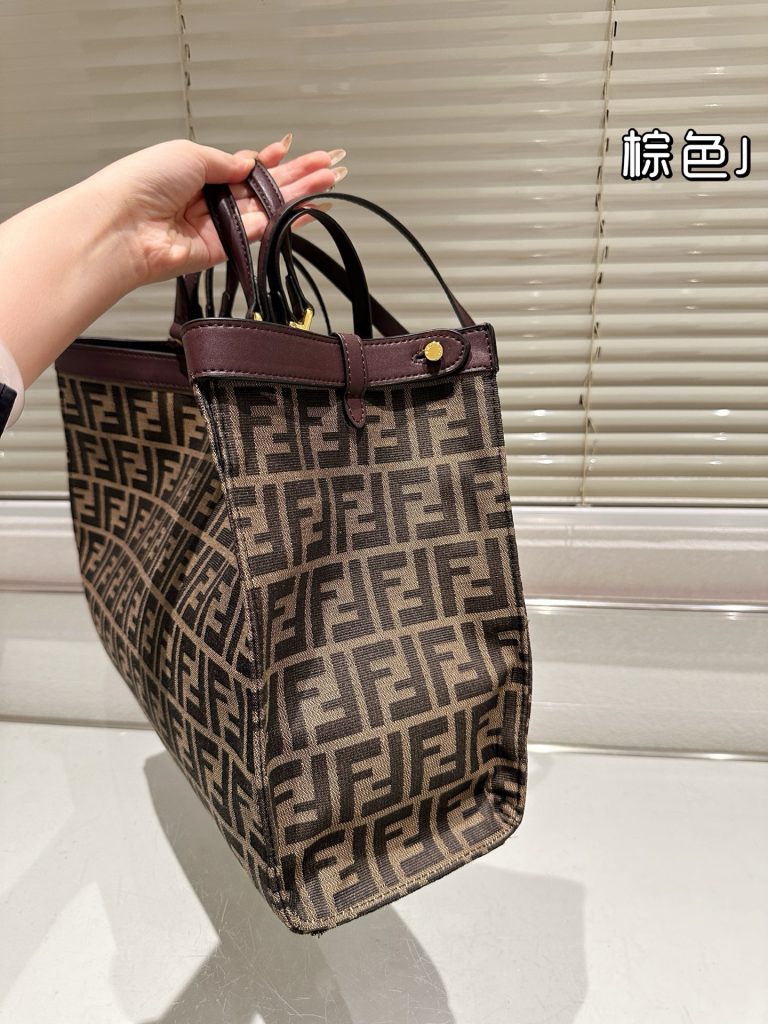 FENDI バッグ バッグ 1色入 🧺 - 画像 7