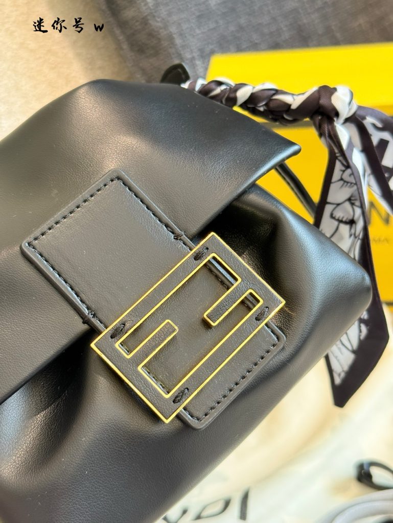 フェンディ プチバゲット ミニ ブラック 1色 🖤 - 画像 6