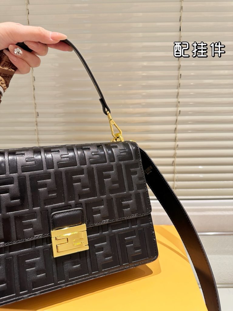 エレガントなFENDI バッグ ブラック 1色入 🖤 - 画像 6