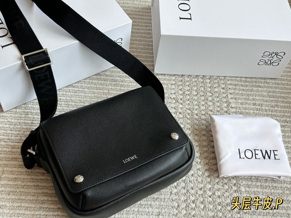 ロエベ 肩掛けバッグ 黒 1色入 🖤 - 画像 7