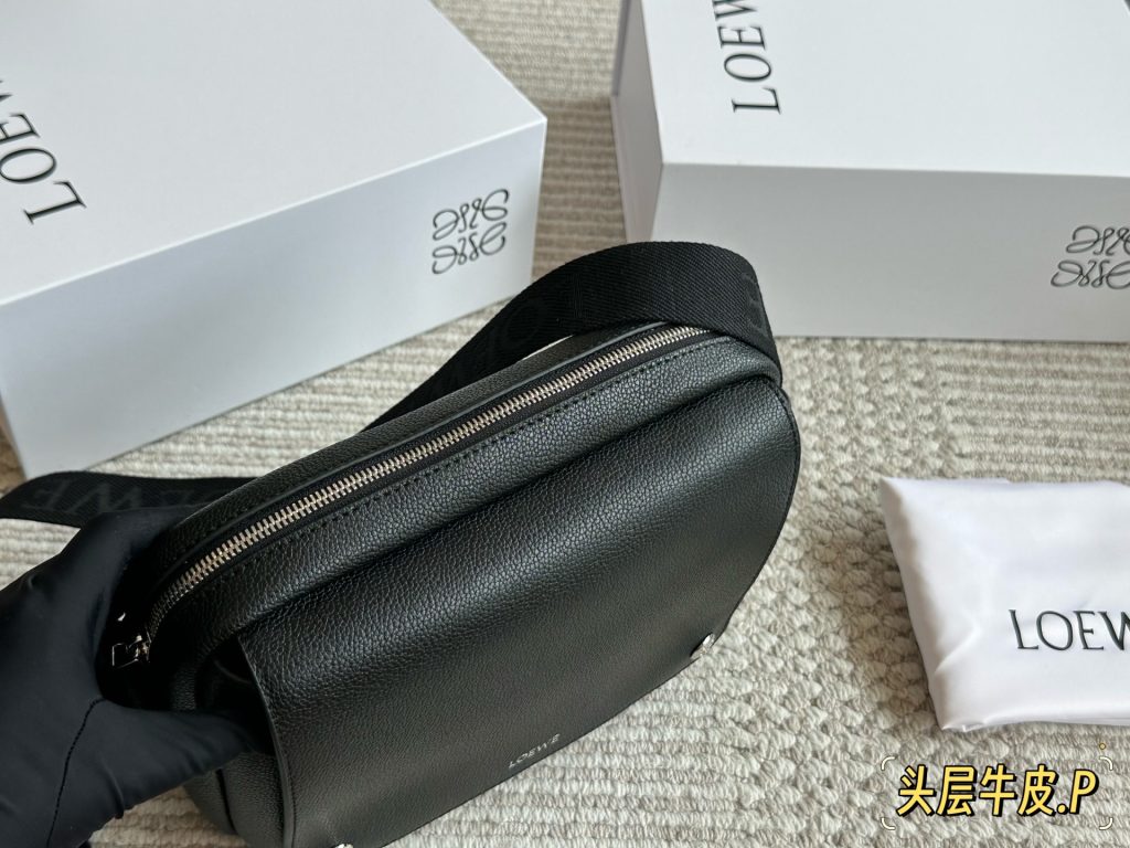 ロエベ 肩掛けバッグ 黒 1色入 🖤 - 画像 8