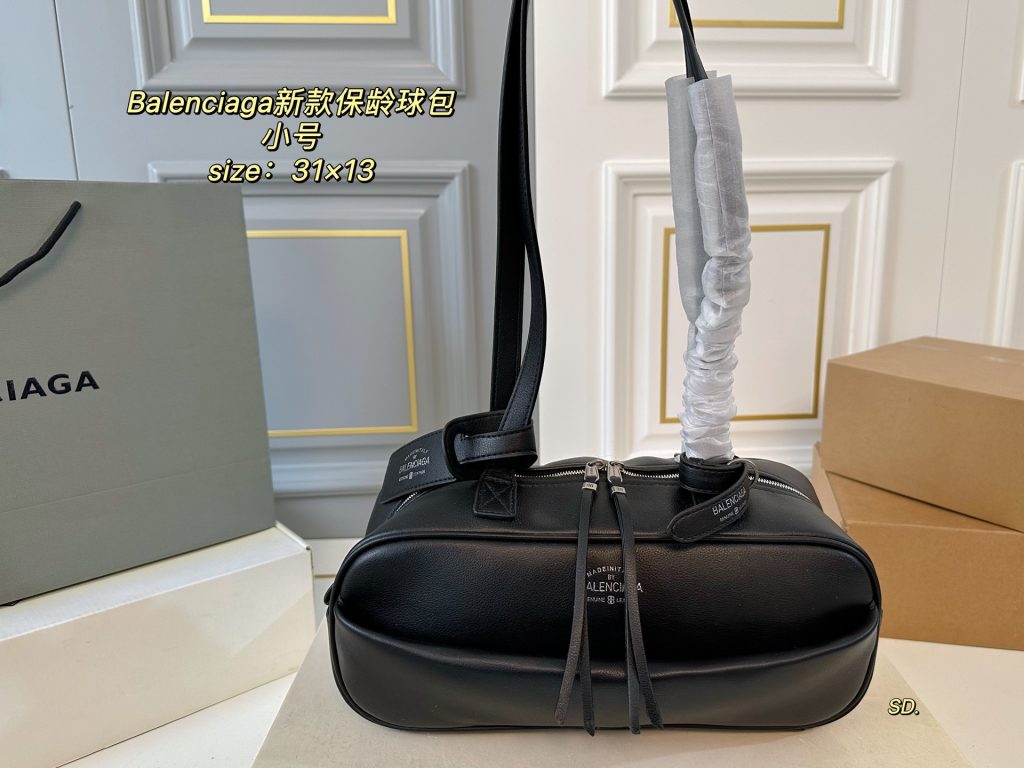 Balenciaga 新型保龄球包 小号 31x13 2色入 💼 - 画像 2