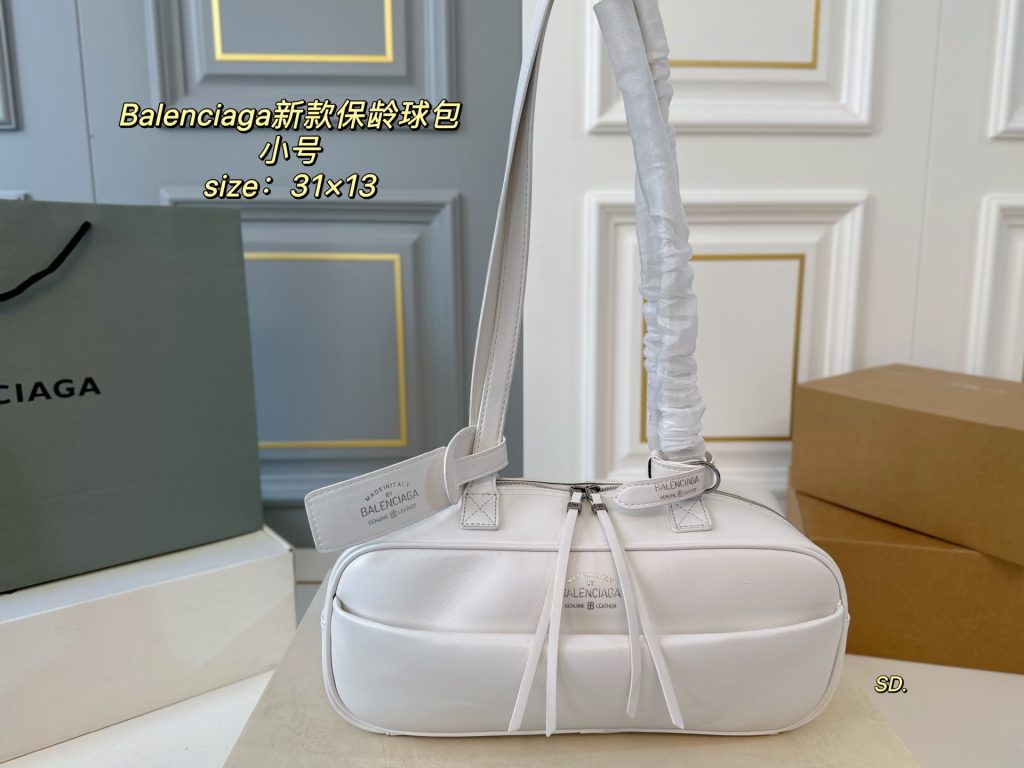 Balenciaga 新型保龄球包 小号 31x13 2色入 💼 - 画像 4