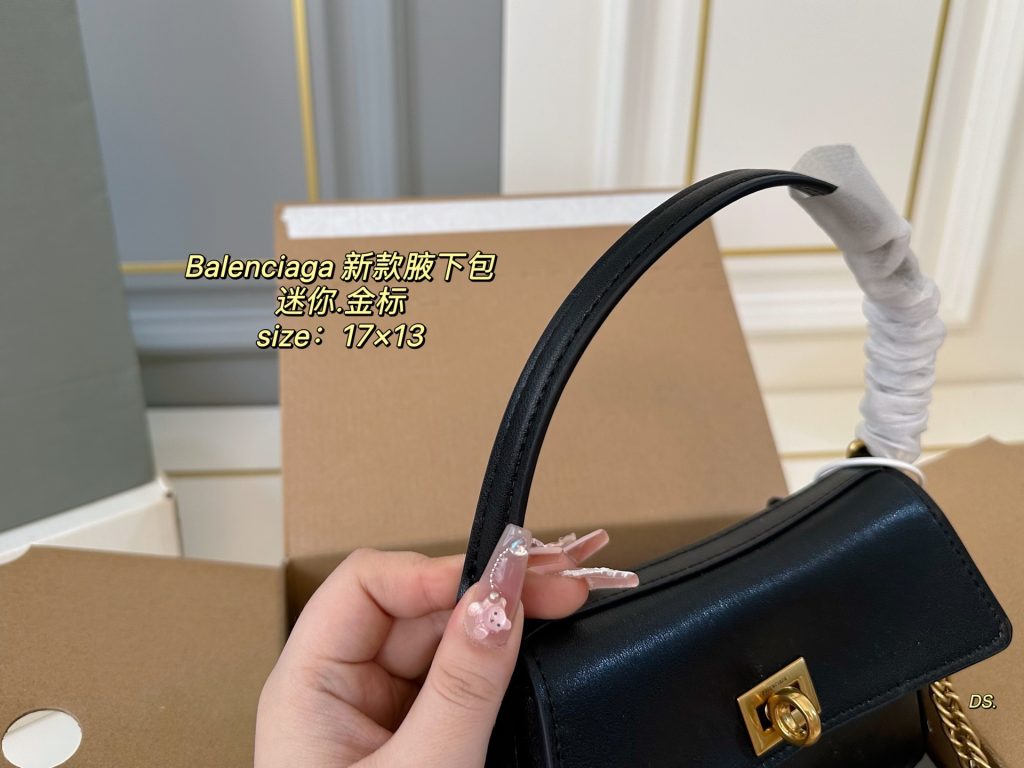 Balenciaga ミニ ミニ ブラック 17x13 ショルダーバッグ 🖤 - 画像 6