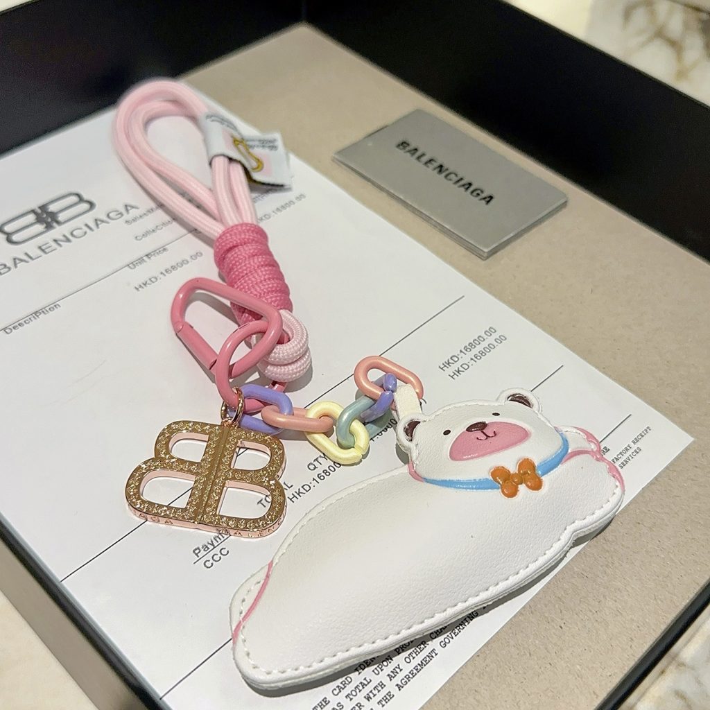 バレンシアガ ブランド キーホルダー ベアデザイン 1色入 🐻 - 画像 2