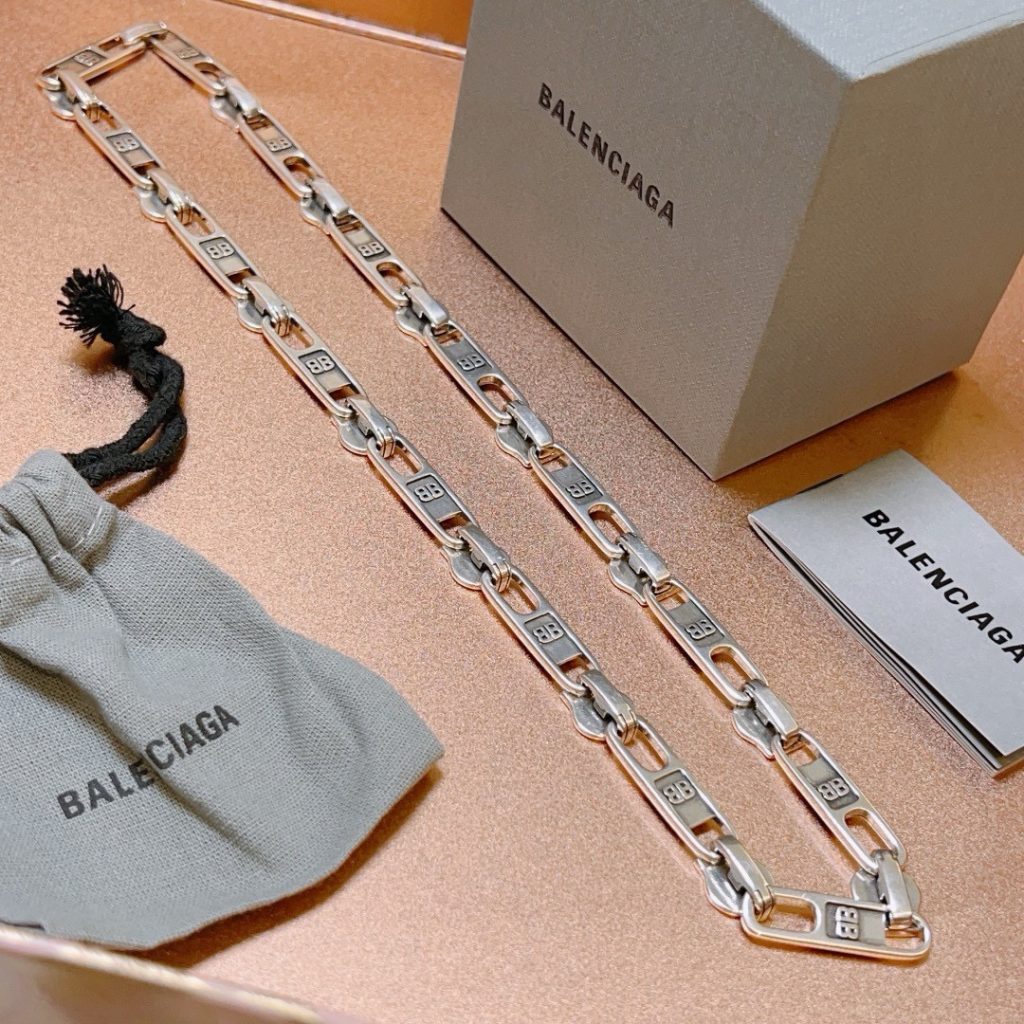 BALENCIAGA ネックレス 3色入 💎 45文字 - 画像 7