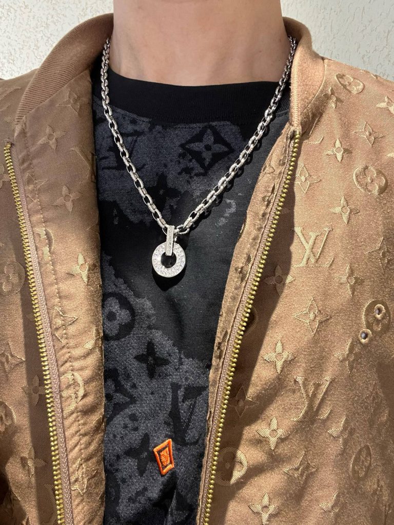 エレガントな BVLGARI ネックレス 4色入 💎 - 画像 6