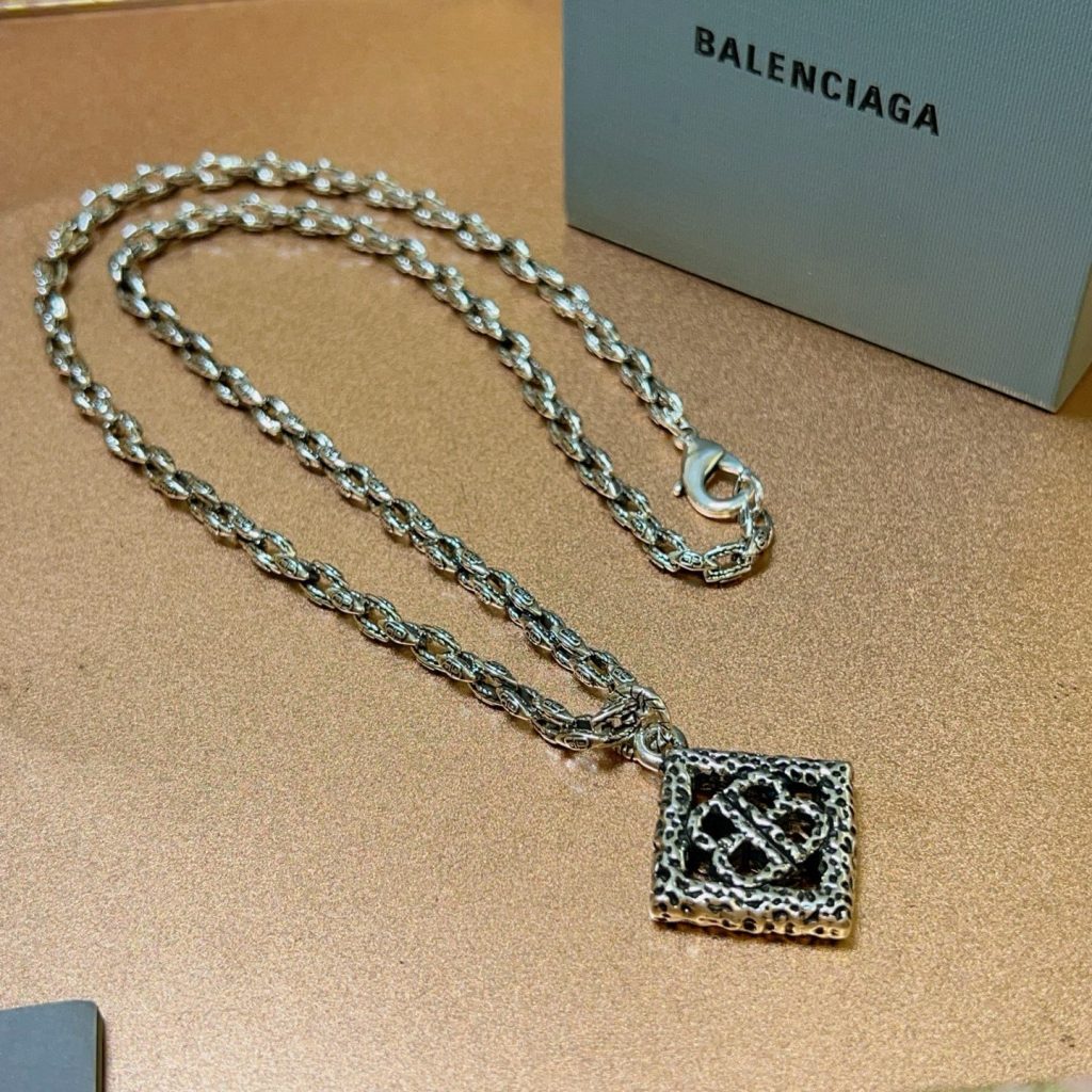 BALenciaga ネックレス メンズ シルバー 1色入 💎 - 画像 7