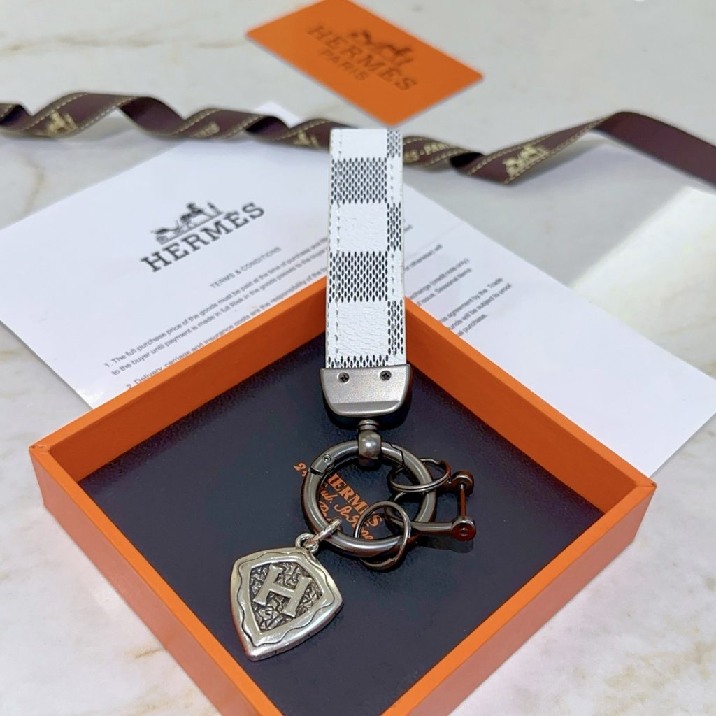 HERMES キーリング チェック柄 2色入 ✨ - 画像 3
