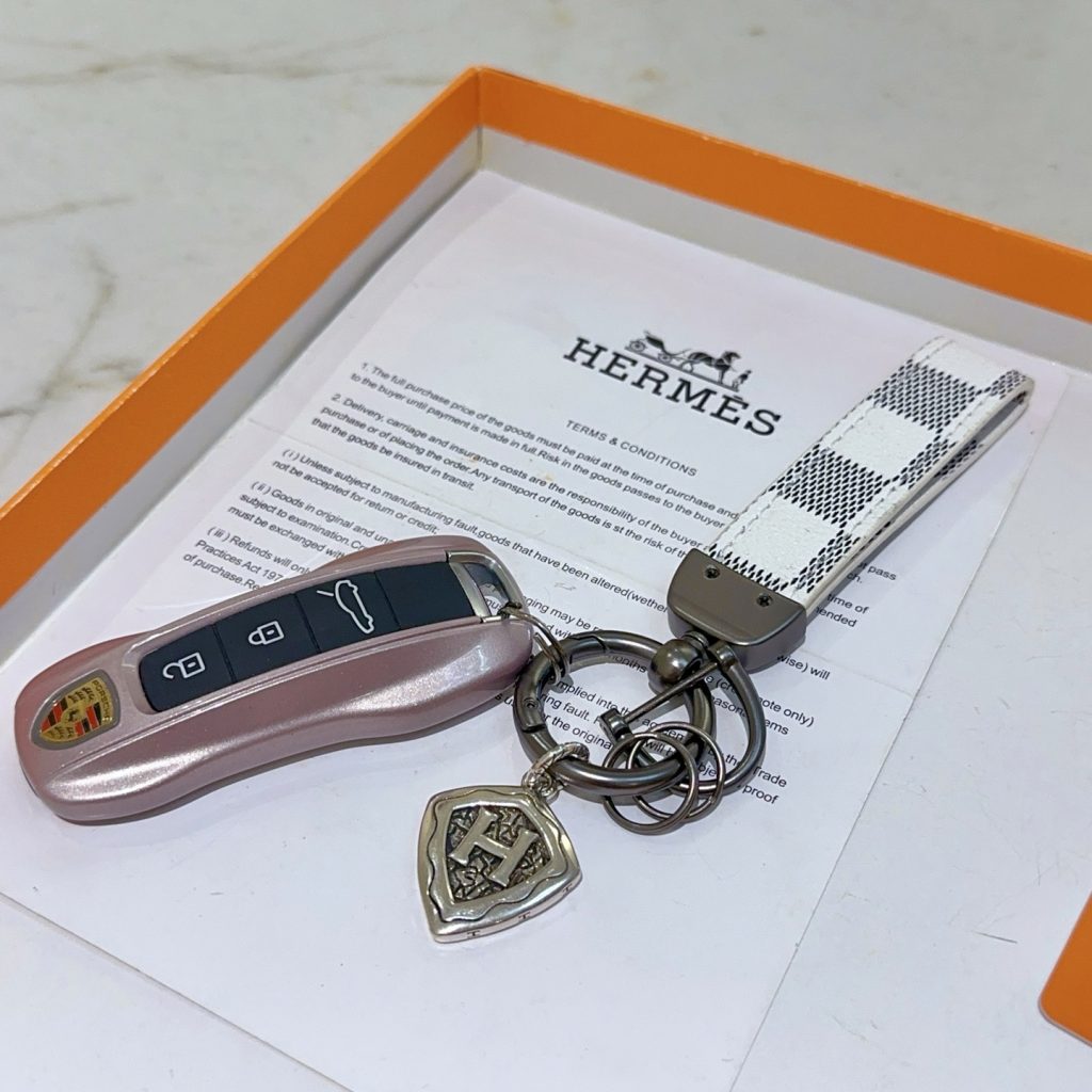 HERMES キーリング チェック柄 2色入 ✨ - 画像 5