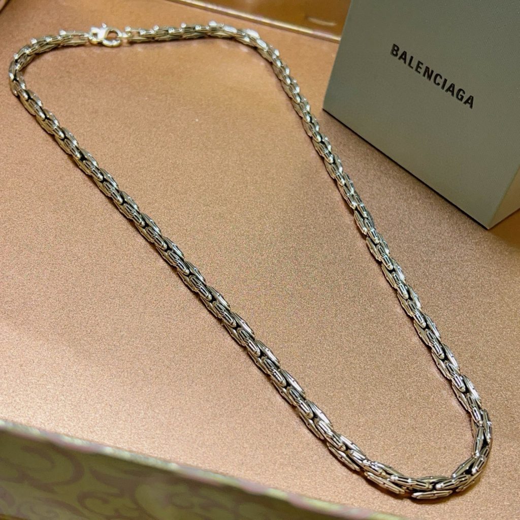 BALENCIAGA ネックレス シルバー 2色入 💎 - 画像 2