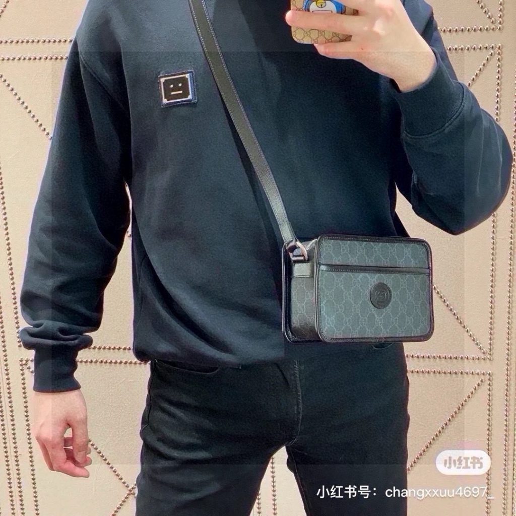 GUCCI グッチ メンズ カメラバッグ ブラック 1色入｜週末に毎日に合わせるポイント