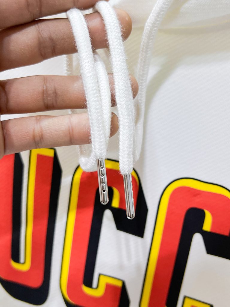 GUCCI ロゴパーカー 2色入 便利なフロントポケット付き - 画像 5