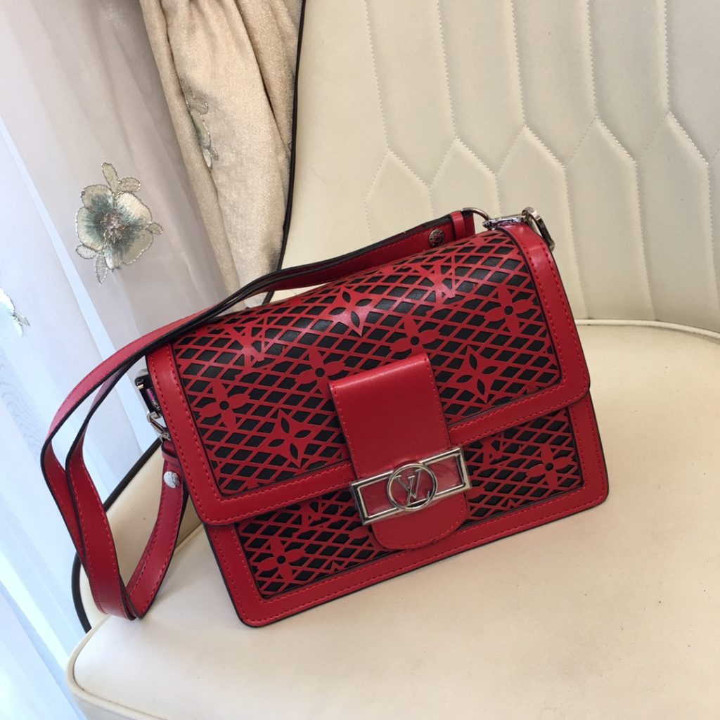 ルイ·ヴィトン　Louis Vuitton　ドーフィーヌ ショルダーバッグ　モノグラム　2色　ブラック/レッド - 画像 2