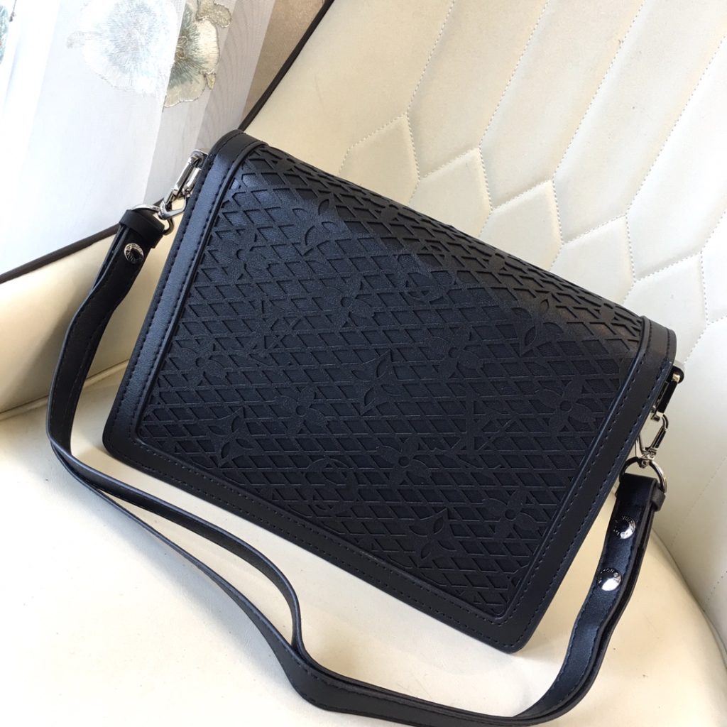 ルイ·ヴィトン　Louis Vuitton　ドーフィーヌ ショルダーバッグ　モノグラム　2色　ブラック/レッド - 画像 5