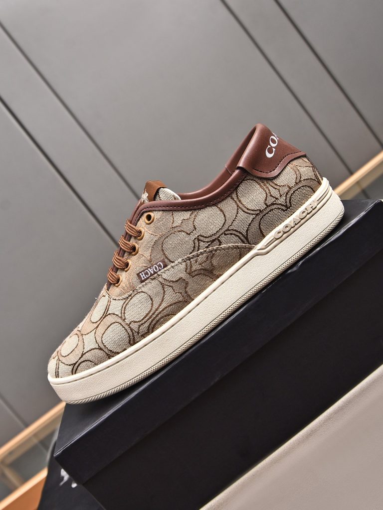 COACH メンズ スニーカー カメリア柄 ブラウン 3色入 🥾 - 画像 3