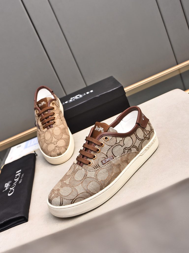 COACH メンズ スニーカー カメリア柄 ブラウン 3色入 🥾 - 画像 7