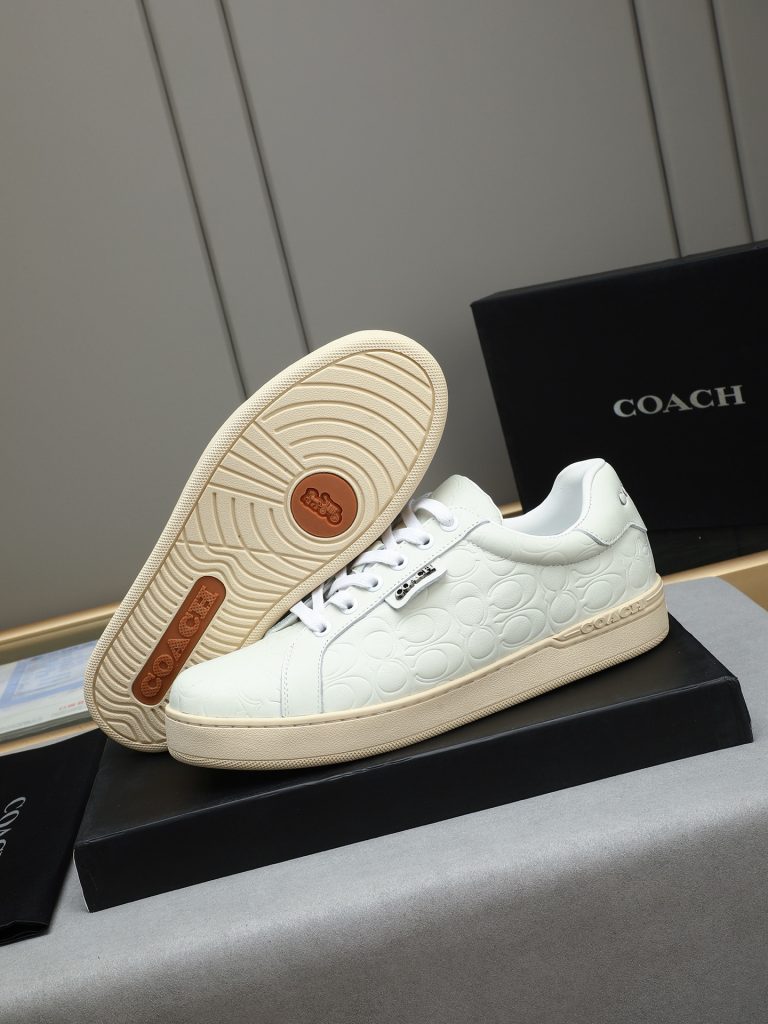 COACH メンズ スニーカー ホワイト 本革 ロゴプレス フラットシューズ 2色展開 🥾 - 画像 3