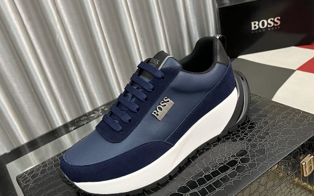 ブルー系スニーカーを服に合わせるなら見るべき3点