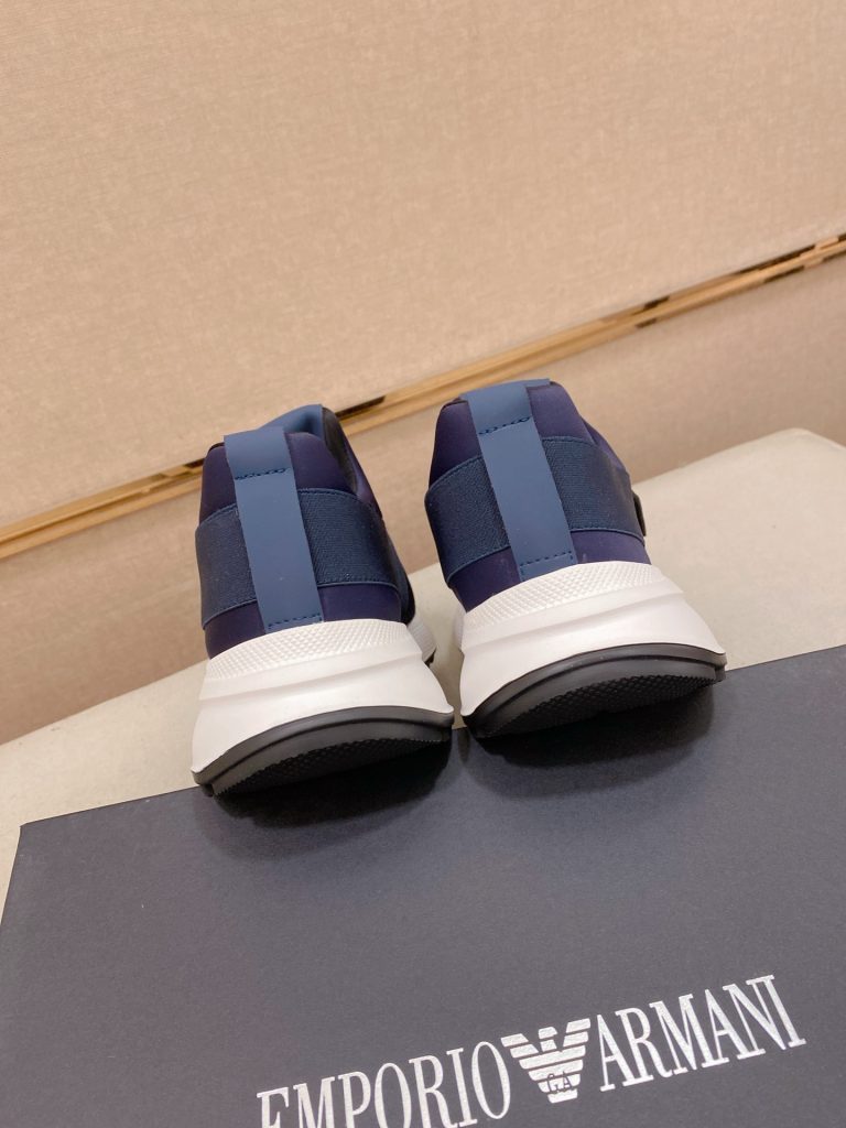 エミリオ・アルマニ 男性用スニーカー ブルーカラー 伸縮性のあるサイドベルト ファッション性抜群 🥾 - 画像 8