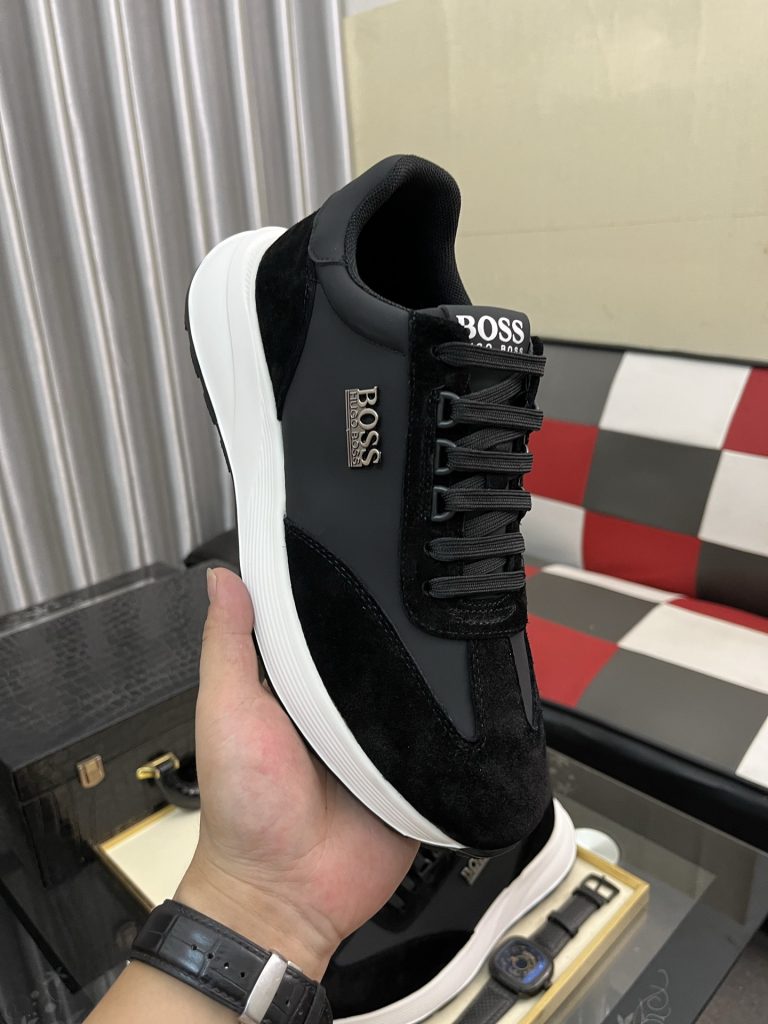 HUGO BOSS メンズスニーカー 黒 白ソール ファッション スタイリッシュ 1点物 🖤 - 画像 4