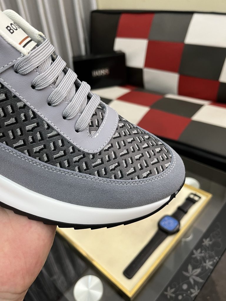 HUGO BOSS 男性 スニーカー グレーカラー スタイリッシュなデザイン 4色入 🧦 - 画像 6