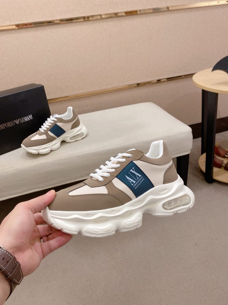 エムポリオ アルマーニ メンズ スニーカー タフソール エアバッグ 4色 👟 - 画像 3