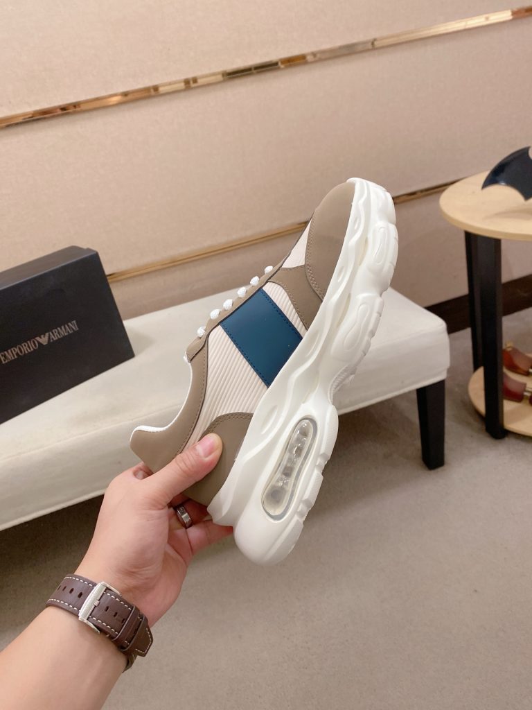 エムポリオ アルマーニ メンズ スニーカー タフソール エアバッグ 4色 👟 - 画像 5