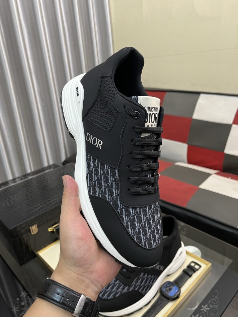Dior メンズ スニーカー 00182 ブラック デザイン ワンピース 62文字 - 画像 4
